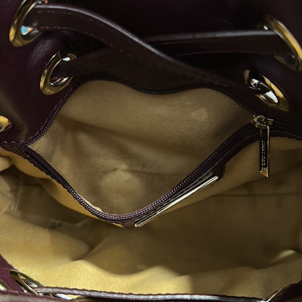 🔥Jimmy Choo Patent Leather Handbag🔥 - Picture 14 of 15